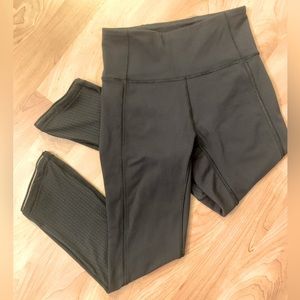 Lululemon Black Cropped Leggings with beautiful sheer detail Size 2